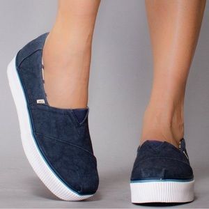 Toms Boardwalk Platform Slip On Shoes - Navy Blue - Women's Size 9